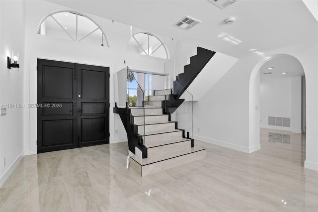 12360 SW 1st St, Plantation, FL 33325