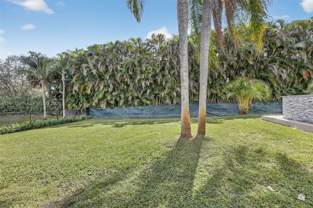 12360 SW 1st St, Plantation, FL 33325