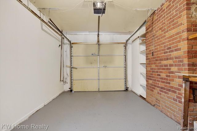 17228 Sunnybrook Drive, Southfield, MI 48076