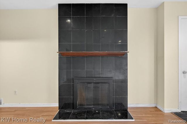 17228 Sunnybrook Drive, Southfield, MI 48076