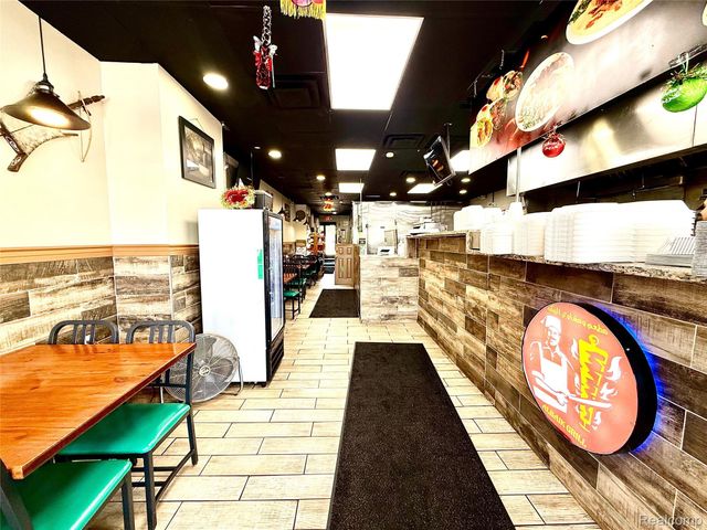 13710 W Warren Avenue, Dearborn, MI 48126