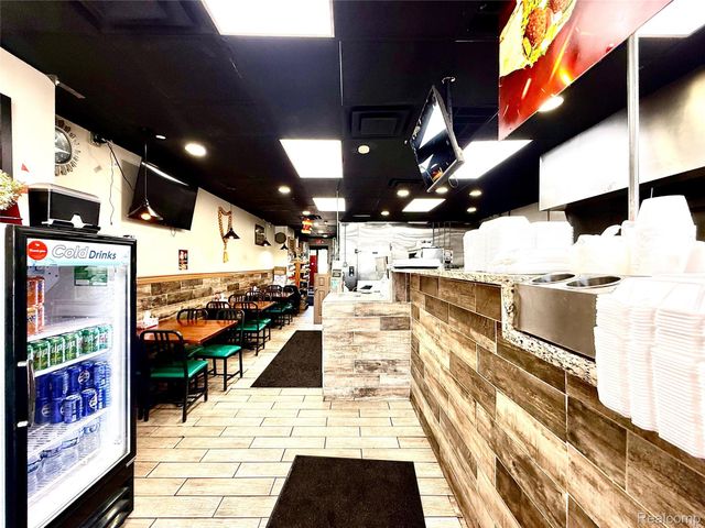 13710 W Warren Avenue, Dearborn, MI 48126