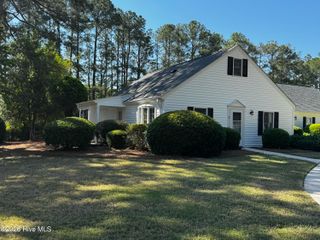 1 Village Green Circle, Southern Pines, NC 28387