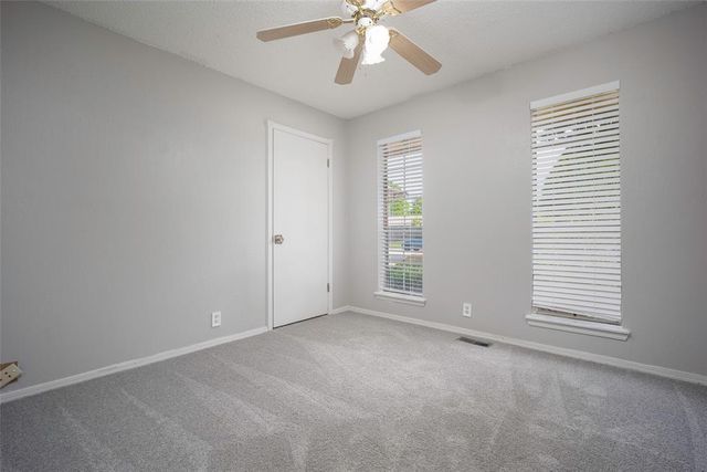 108 W Parkland Drive, Yukon, OK 73099