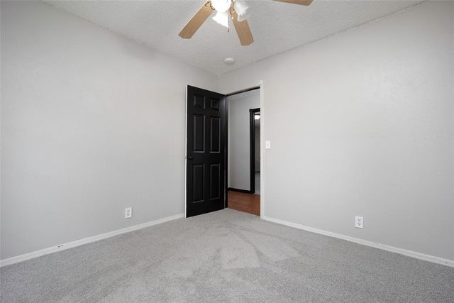 108 W Parkland Drive, Yukon, OK 73099