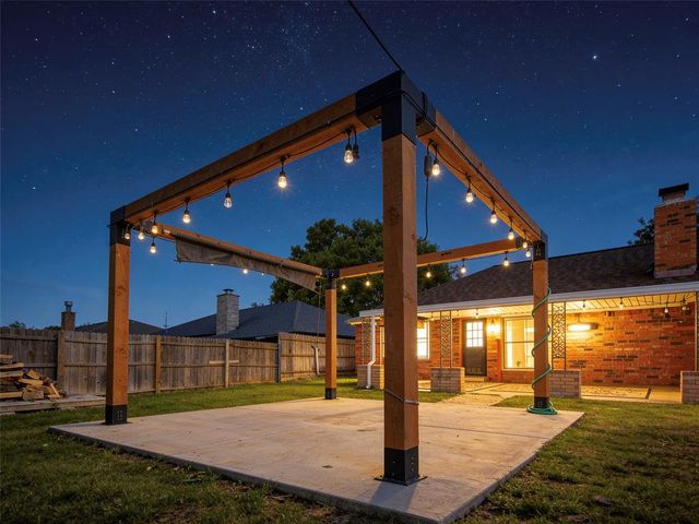 108 W Parkland Drive, Yukon, OK 73099