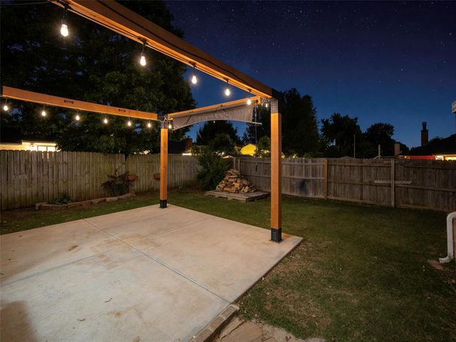 108 W Parkland Drive, Yukon, OK 73099