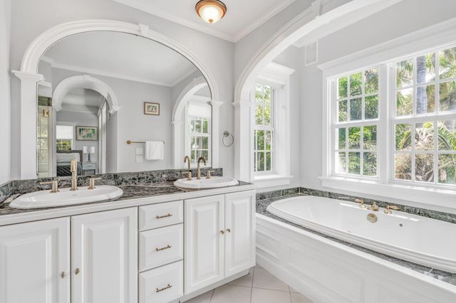 75761 Overseas Highway, Lower Matecumbe, FL 33036