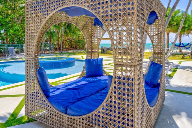 75761 Overseas Highway, Lower Matecumbe, FL 33036