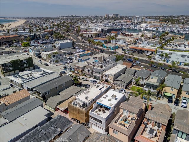 1913 Court Street, Newport Beach, CA 92663