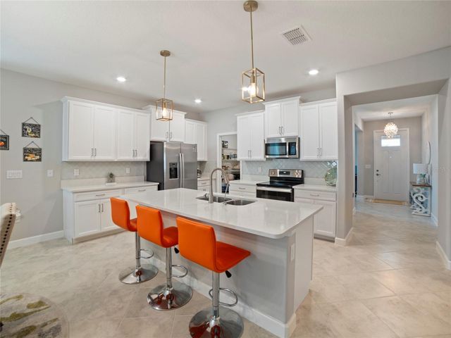 31467 CANNON RUSH DRIVE, San Antonio, FL 33576