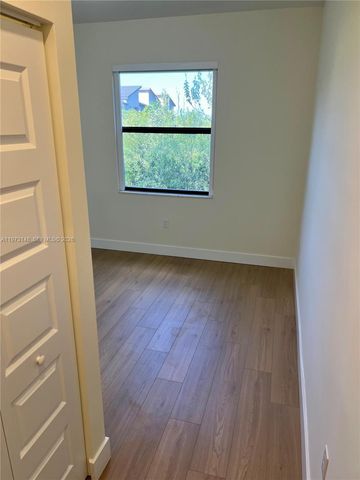 8031 NW 104th Ave 22, Doral, FL 33178