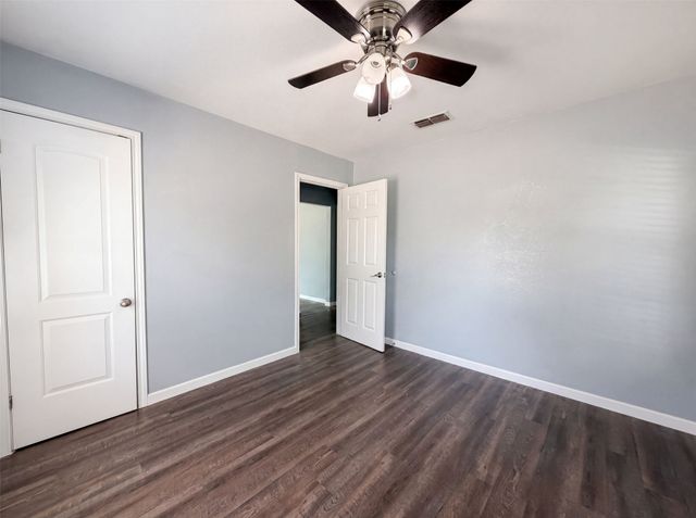 1012 Turner Street, Cleburne, TX 76033