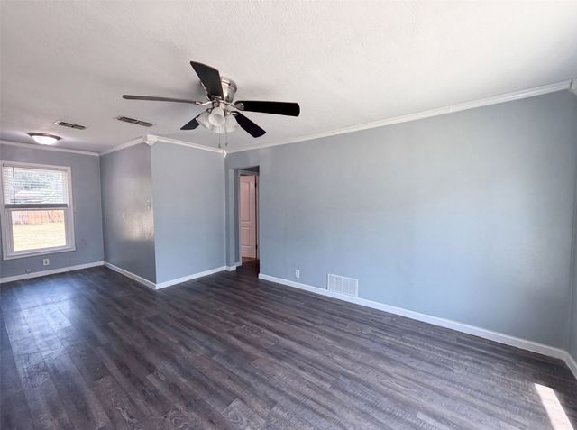 1012 Turner Street, Cleburne, TX 76033