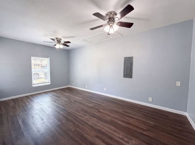 1012 Turner Street, Cleburne, TX 76033