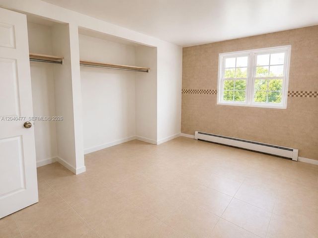 9110 SW 44th St, Miami, FL 33165