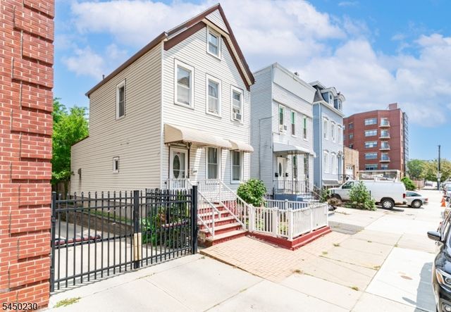 186 Culver Ave, Jersey City, NJ 07305
