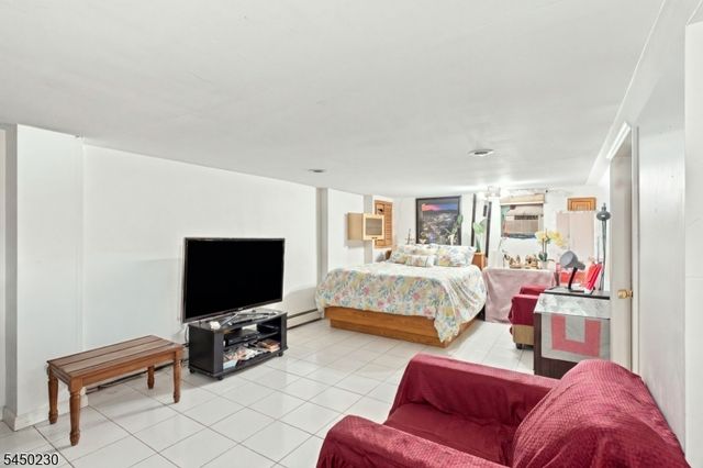 186 Culver Ave, Jersey City, NJ 07305