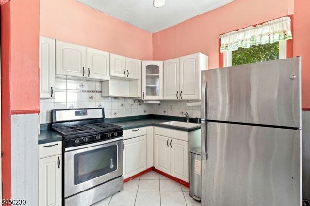 186 Culver Ave, Jersey City, NJ 07305