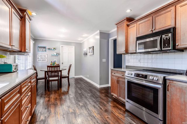 1200 Fuquay Road, Evansville, IN 47715
