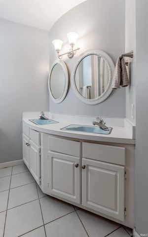 1200 Fuquay Road, Evansville, IN 47715