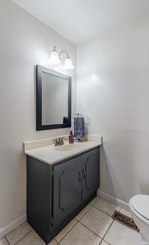 1200 Fuquay Road, Evansville, IN 47715