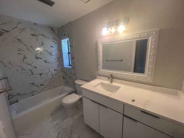 3502 Waterview Circle, Palm Springs, FL 33461