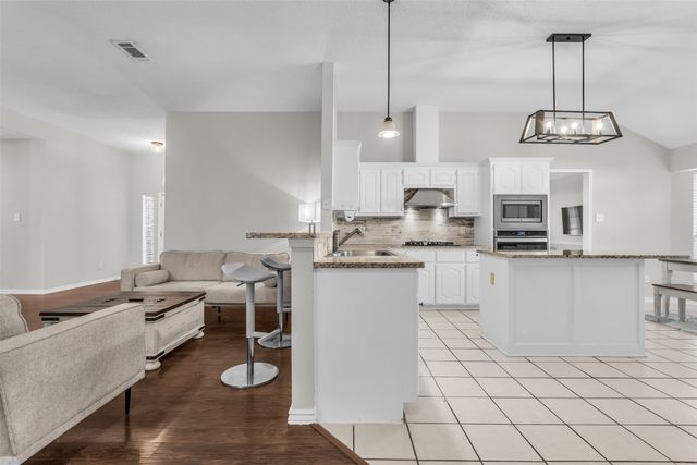 308 Glen Ridge Drive, Murphy, TX 75094