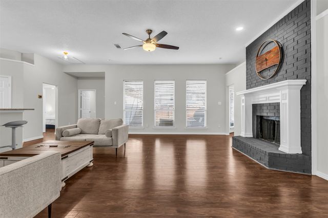 308 Glen Ridge Drive, Murphy, TX 75094