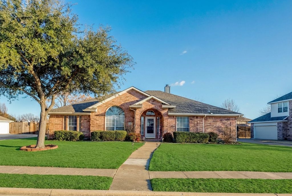308 Glen Ridge Drive, Murphy, TX 75094