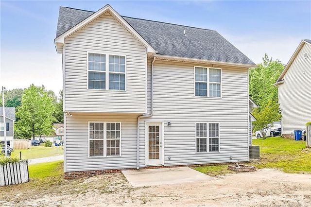 519 Abbottswood Drive, Fayetteville, NC 28301