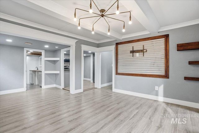 207 10th Avenue N., Nampa, ID 83687