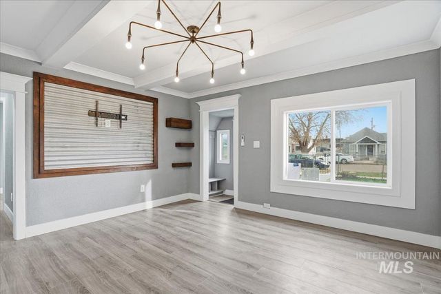 207 10th Avenue N., Nampa, ID 83687