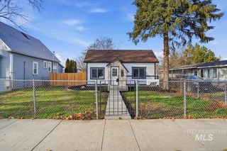 207 10th Avenue N., Nampa, ID 83687