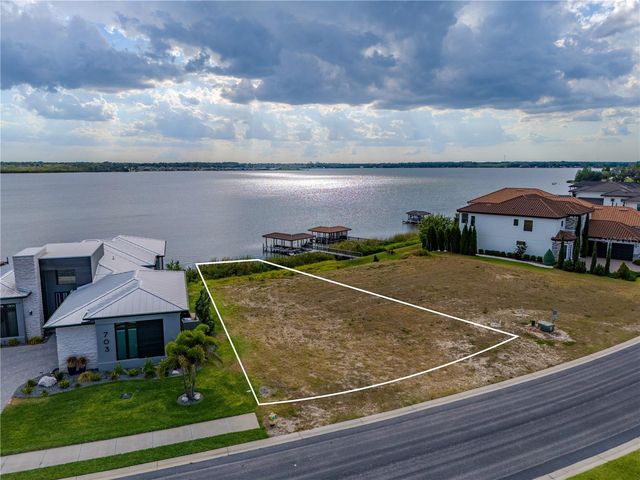 707 WATERFERN TRAIL DRIVE, Auburndale, FL 33823