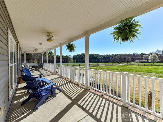 4566 Little Mountain Road, Catawba, NC 28609