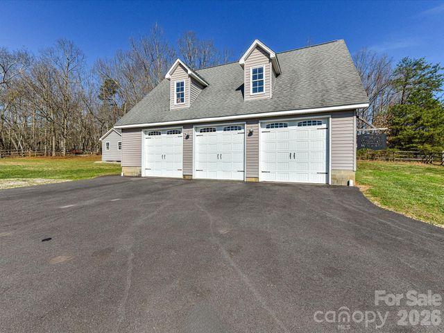 4566 Little Mountain Road, Catawba, NC 28609
