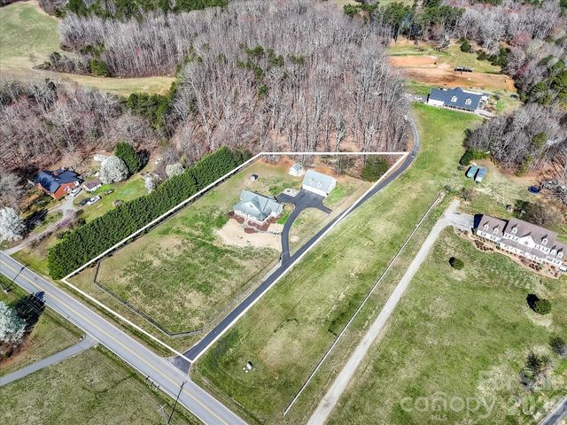 4566 Little Mountain Road, Catawba, NC 28609