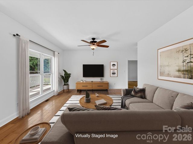 4566 Little Mountain Road, Catawba, NC 28609