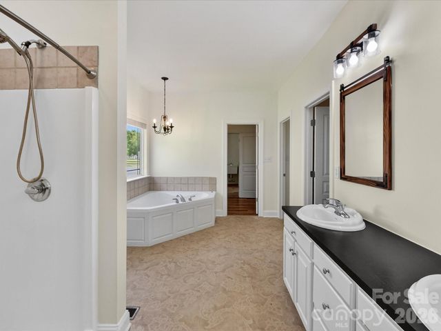 4566 Little Mountain Road, Catawba, NC 28609