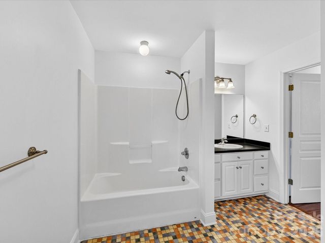 4566 Little Mountain Road, Catawba, NC 28609