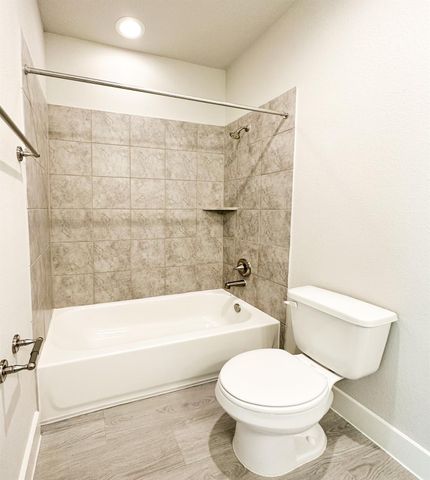 9007 Lonestar Creekbend Lane, Houston, TX 77080