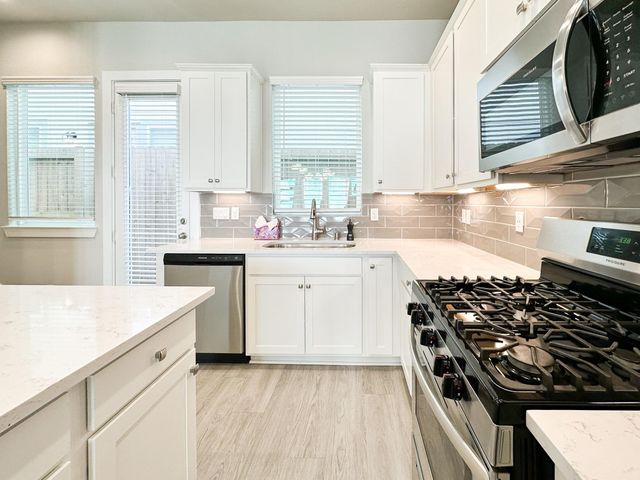 9007 Lonestar Creekbend Lane, Houston, TX 77080