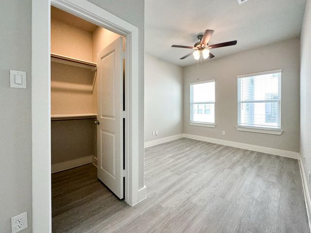 9007 Lonestar Creekbend Lane, Houston, TX 77080