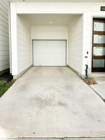 9007 Lonestar Creekbend Lane, Houston, TX 77080