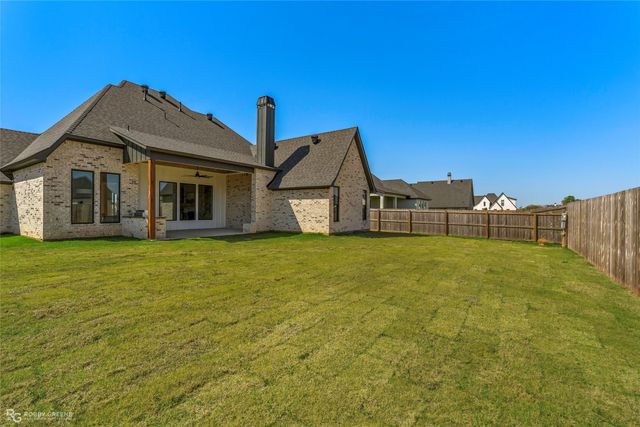 584 Corinth Circle, Bossier City, LA 71111