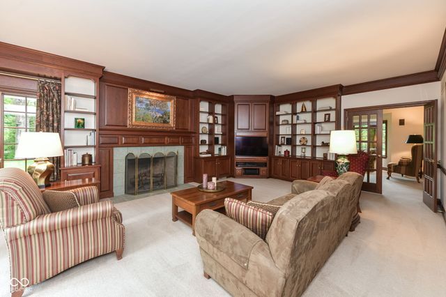 6819 Barrington Place, Fishers, IN 46038