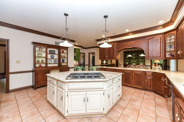 6819 Barrington Place, Fishers, IN 46038