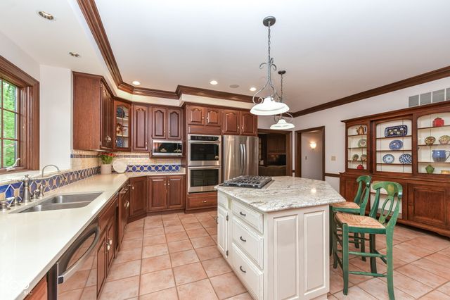 6819 Barrington Place, Fishers, IN 46038