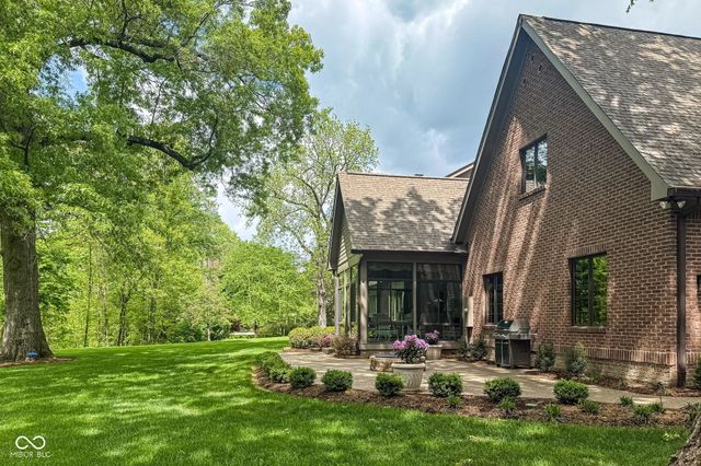 6819 Barrington Place, Fishers, IN 46038